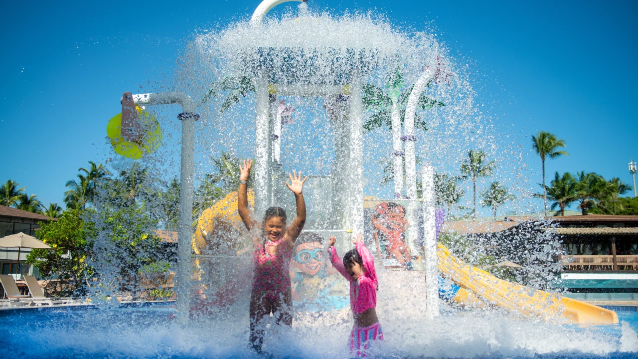piscina-infantil-cascata