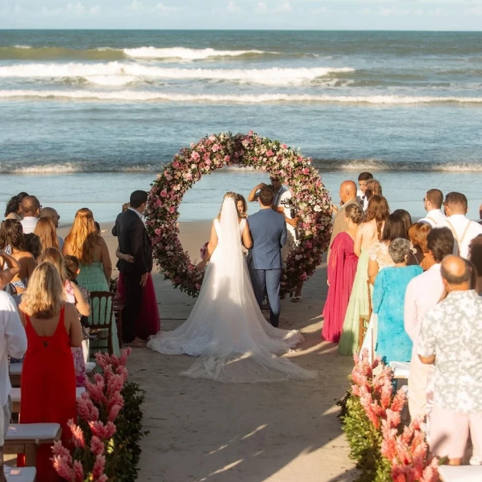 Casamento de Frente para a praia de Cana Brava na Bahia