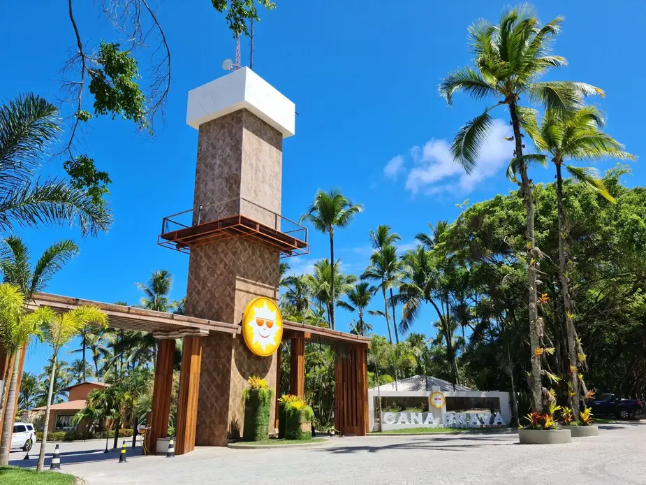 Entrada do Cana Brava Resort
